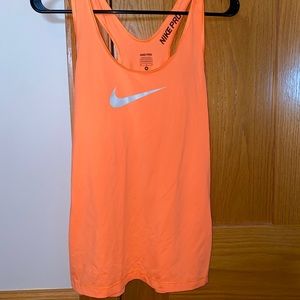 Nike tank